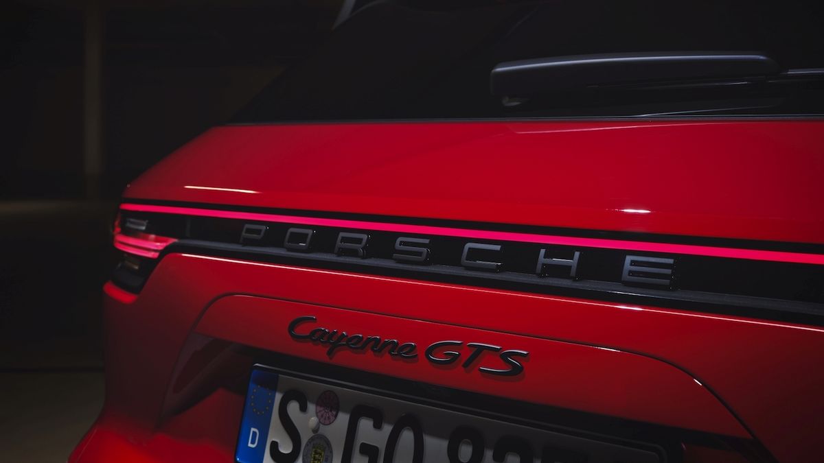 Příští Porsche Cayenne bude elektromobil